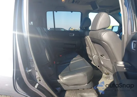 2014 Honda Pilot Touring z USA, uszkodzony, nr VIN 5FNYF4H98EB009386